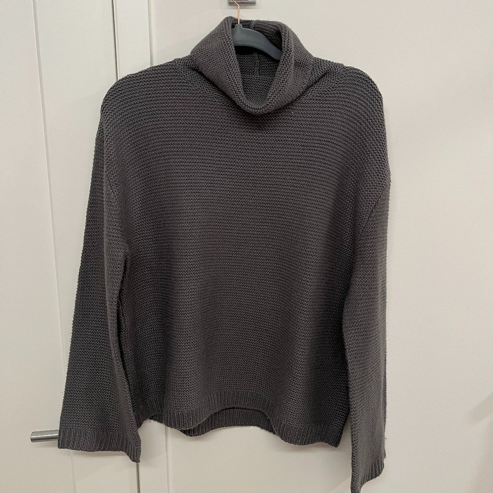 H&M Divided Sweater